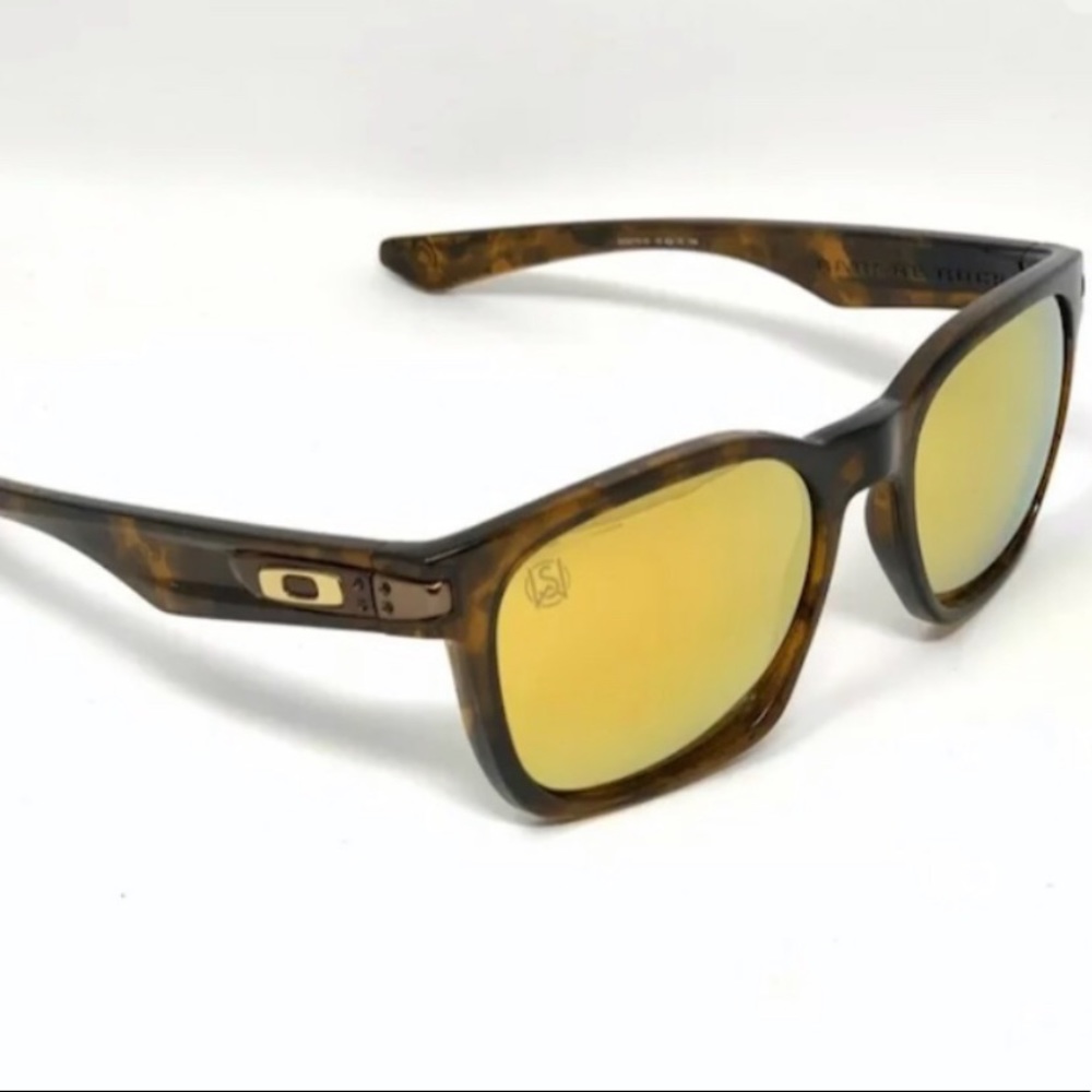 Authentic oakley  shaun white -Garage Rock